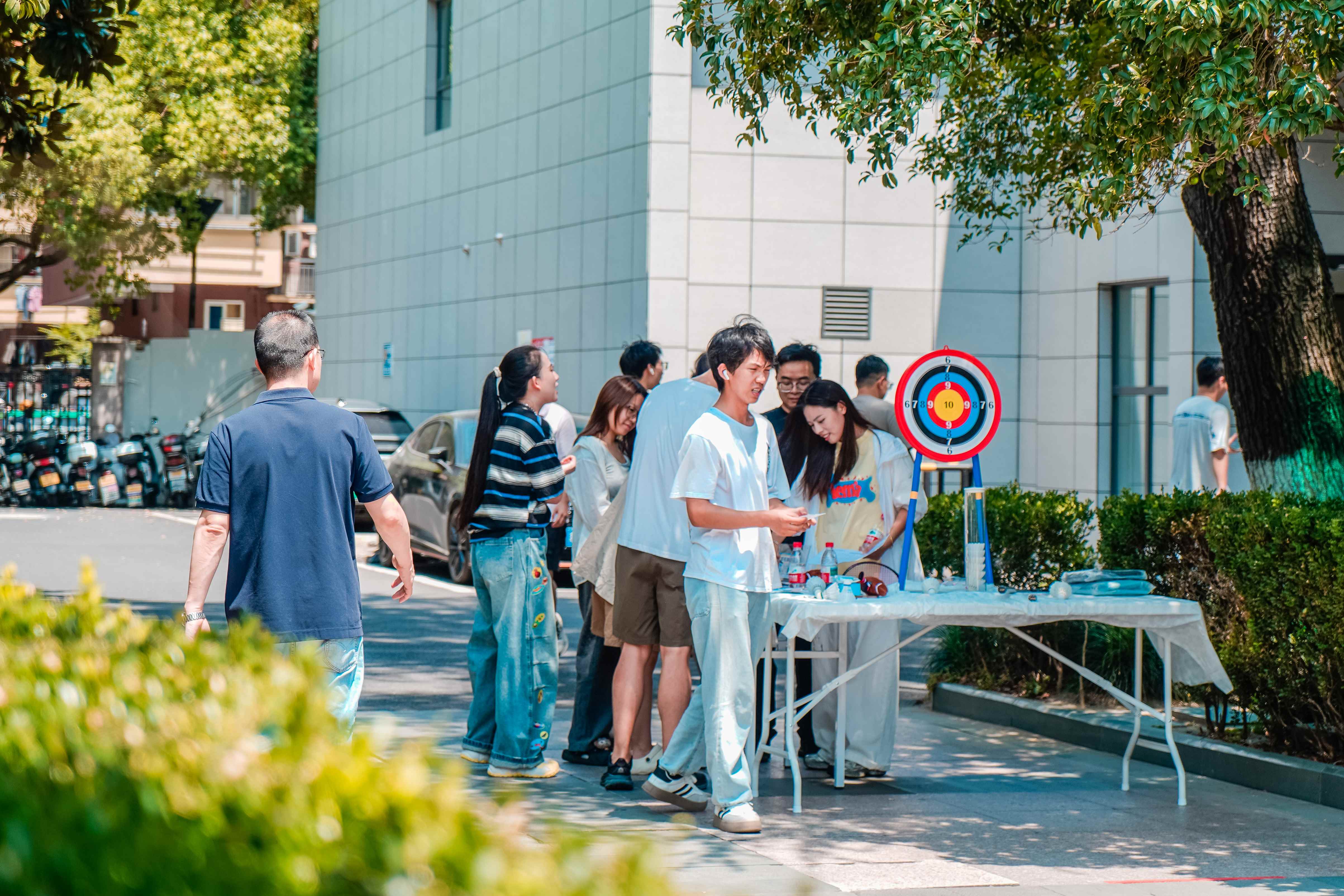 体韵飞扬，文彩纳新 士兰微举办文体俱乐部纳新活动